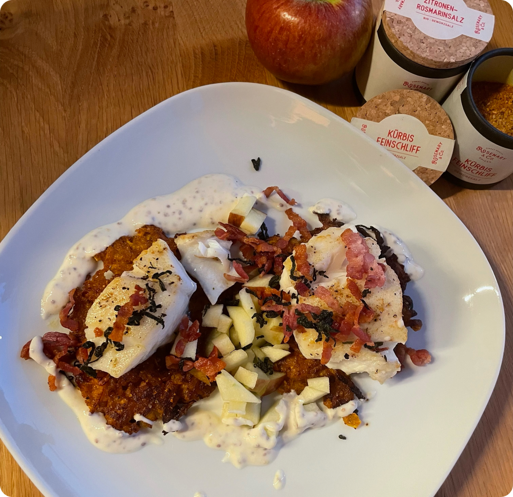 Kabeljau auf Kürbis-Rösti mit Honig-Senf-Dip – Rosemary &amp; Co. Gewürze