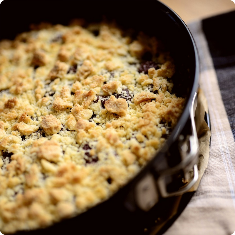 Rhabarberkuchen mit Streuseln